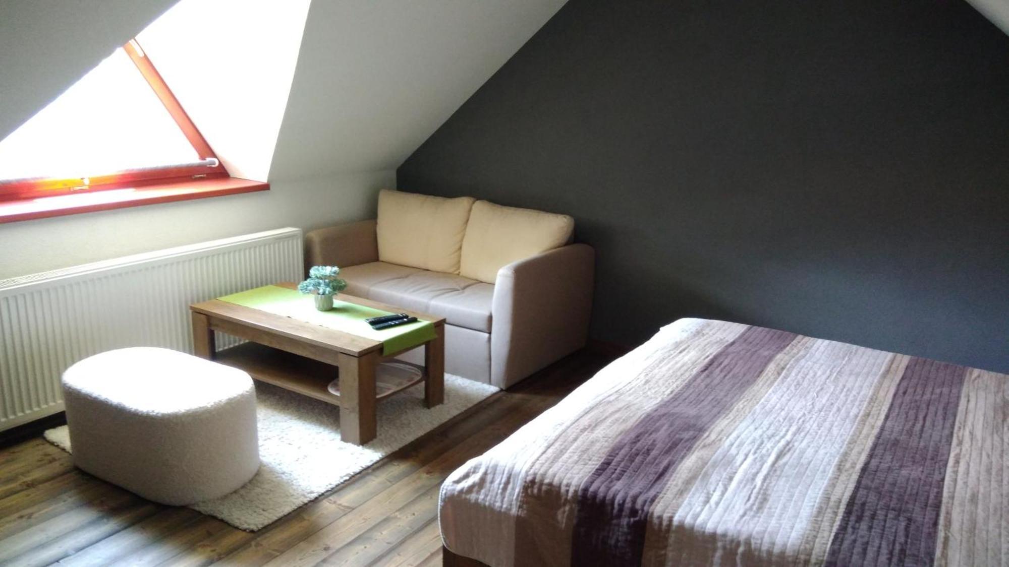 Apartmán Route 18 Lipótszentmiklós Kültér fotó